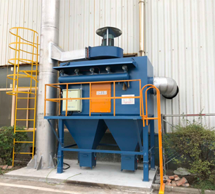 噴涂廠安裝HDR-32濾筒除塵器