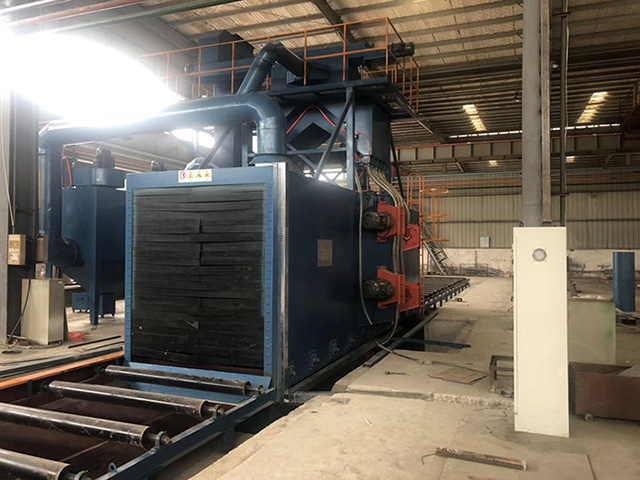 拋丸機(jī)濾筒式除塵器(圖3) 拋丸機(jī)濾筒式除塵器(圖3)