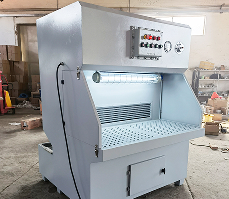 鋁壓鑄件 1.5米打磨臺(tái)