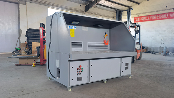 如何判斷一個打磨除塵工作臺的質量好壞？