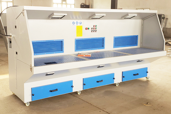 鈑金件打磨除塵臺，一鍵解決你的除塵煩惱！