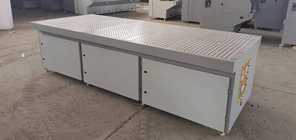 快看！平鋪式打磨除塵工作臺，環(huán)保又實(shí)用