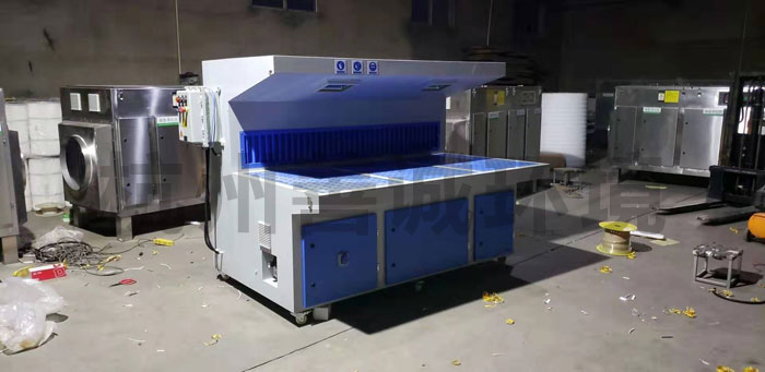 安徽合肥定制款-防爆型1.5米打磨臺(tái)(圖1)