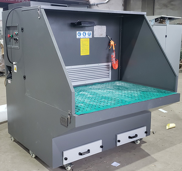 車(chē)間打磨粉塵處理，好用的打磨工作臺(tái)-車(chē)間使用必備利器