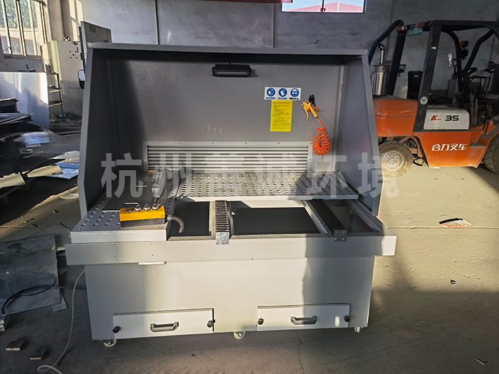 江蘇蘇州-升降式木工打磨切割工作臺(tái)(圖1)